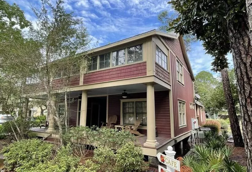 Aamiaismajoitus (B&B) Hibiscus Coffee & Guesthouse