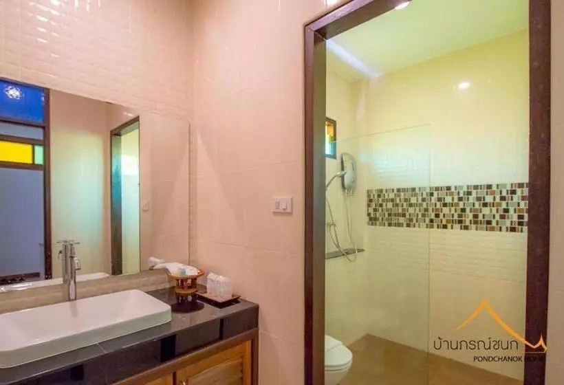 هتل Baan Pondchanok