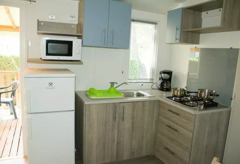 ホテル Camping Les Amandiers