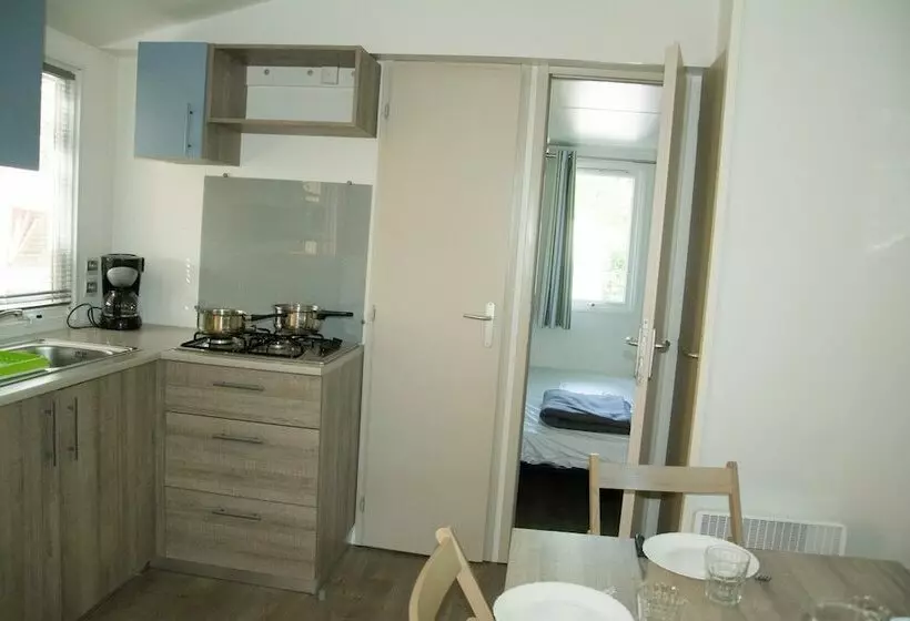 ホテル Camping Les Amandiers