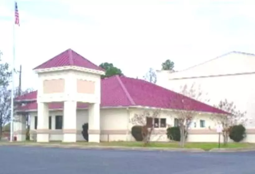 Hotelli Deerfield Inn & Suites