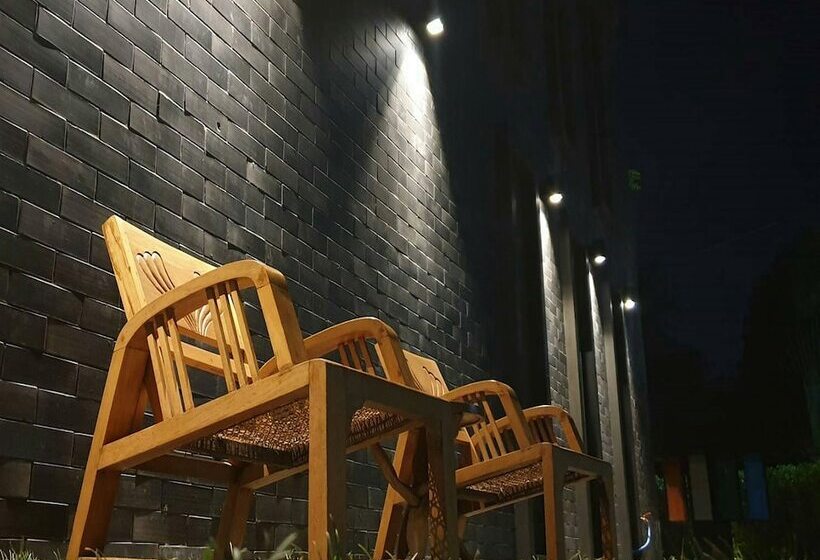 Hua Hin Habitat Hotel Sha Extra Plus