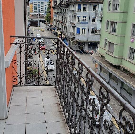 پانسیون Gasthaus 210