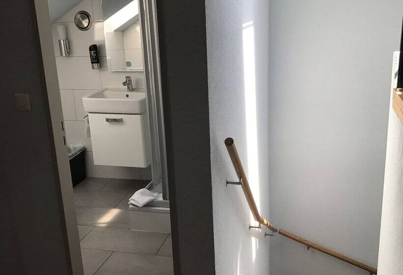 پانسیون Gasthaus 210