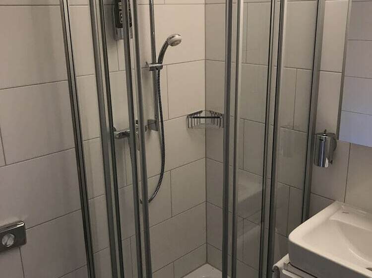 پانسیون Gasthaus 210