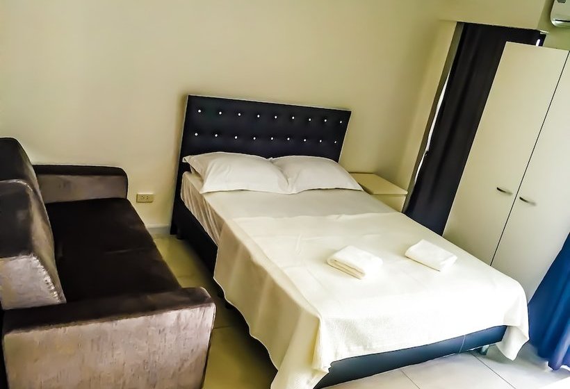 Siam Oriantal Tropical Garden By Parikal