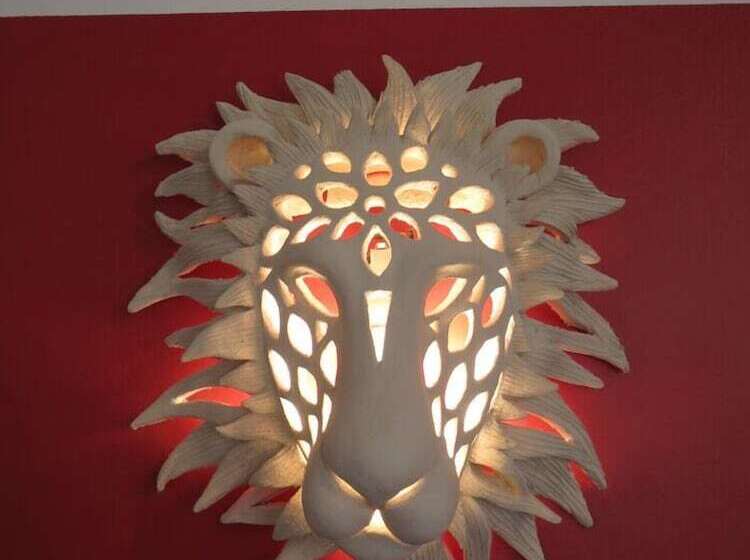 住宿加早餐  Le Portail Rouge