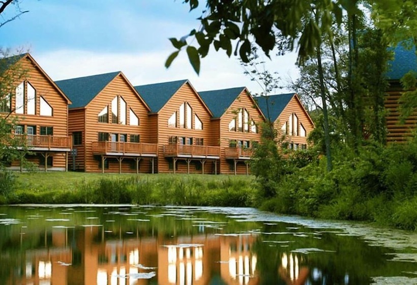 Grand Bear Resort At Starved Rock