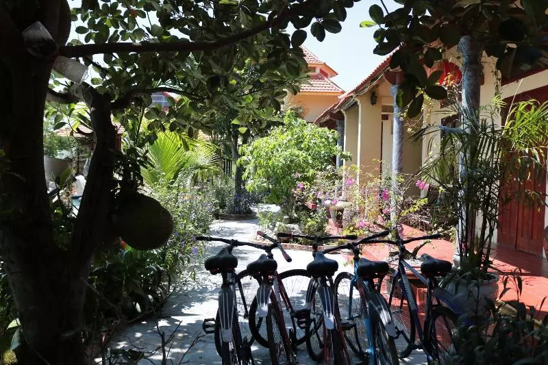 هاستل Hang Múa Lotus Homestay