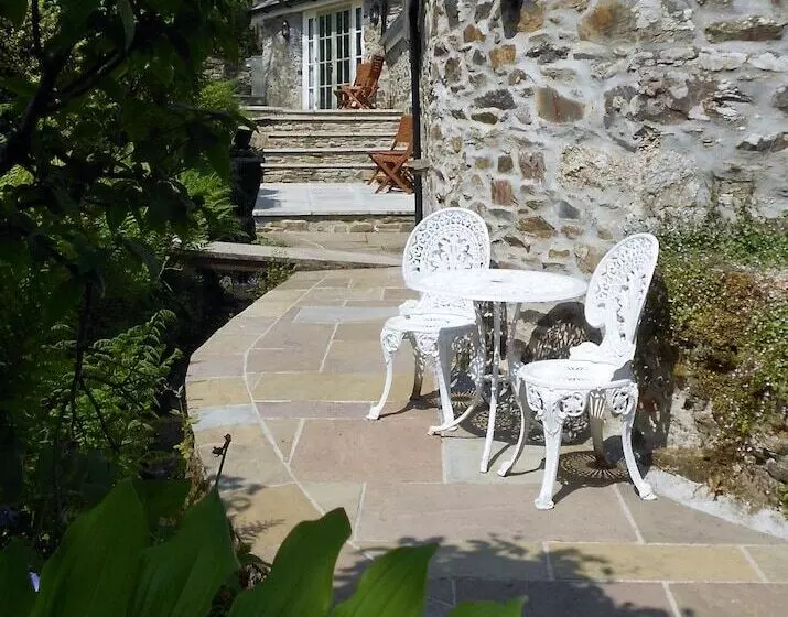 Hill View B&b