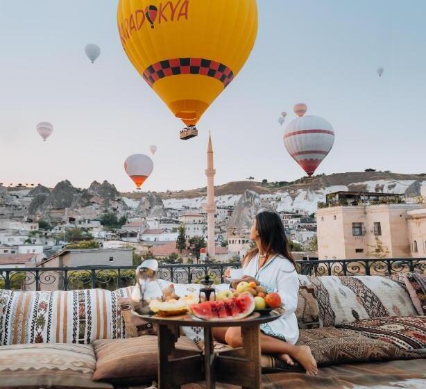 هتل Caftan Cave Suites