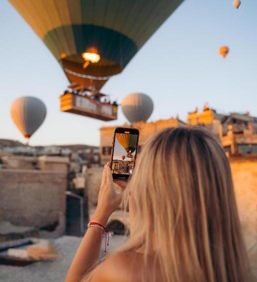 هتل Caftan Cave Suites