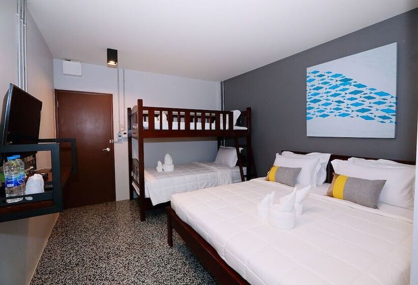 酒店 Canvas Family Home