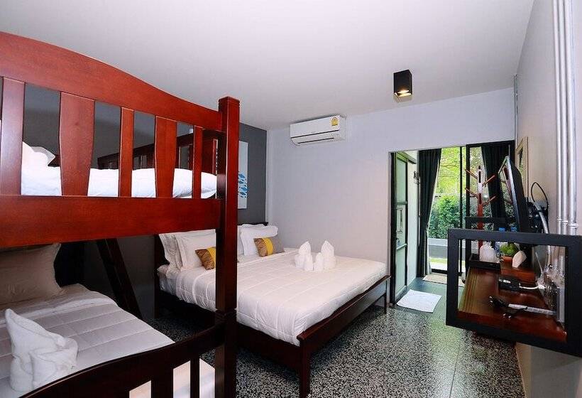 酒店 Canvas Family Home