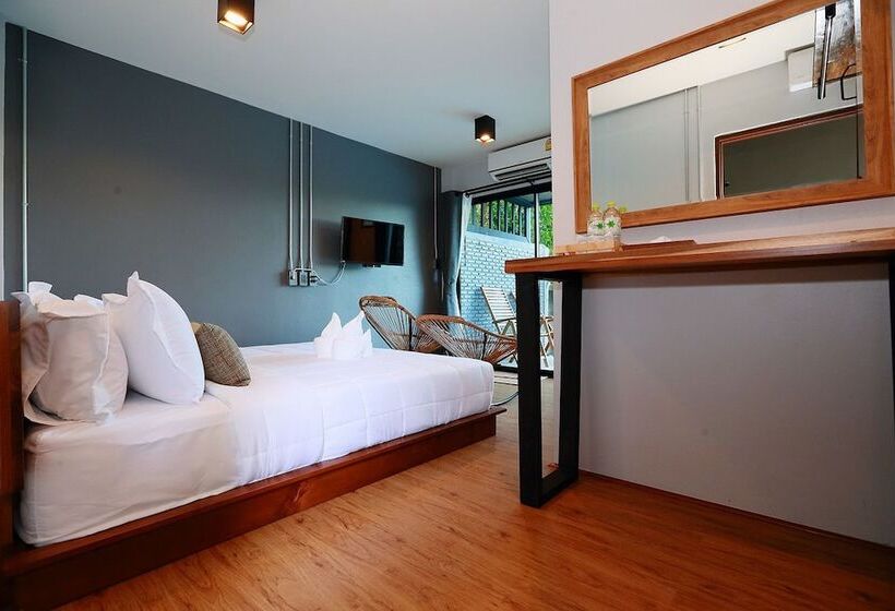 酒店 Canvas Family Home