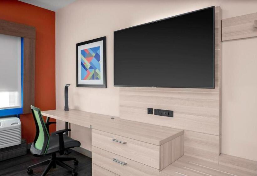 فندق Holiday Inn Express & Suites   Wilmington West   Medical Park, An Ihg