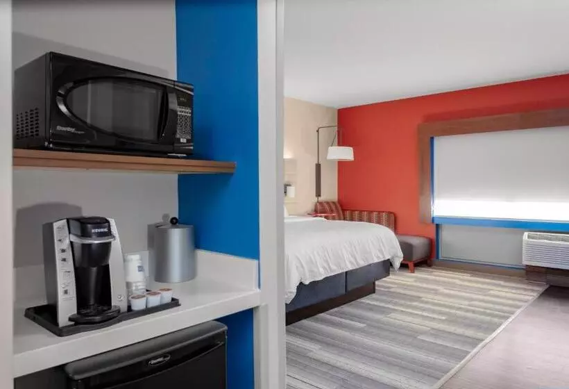 Hotelli Holiday Inn Express & Suites   Wilmington West   Medical Park, An Ihg