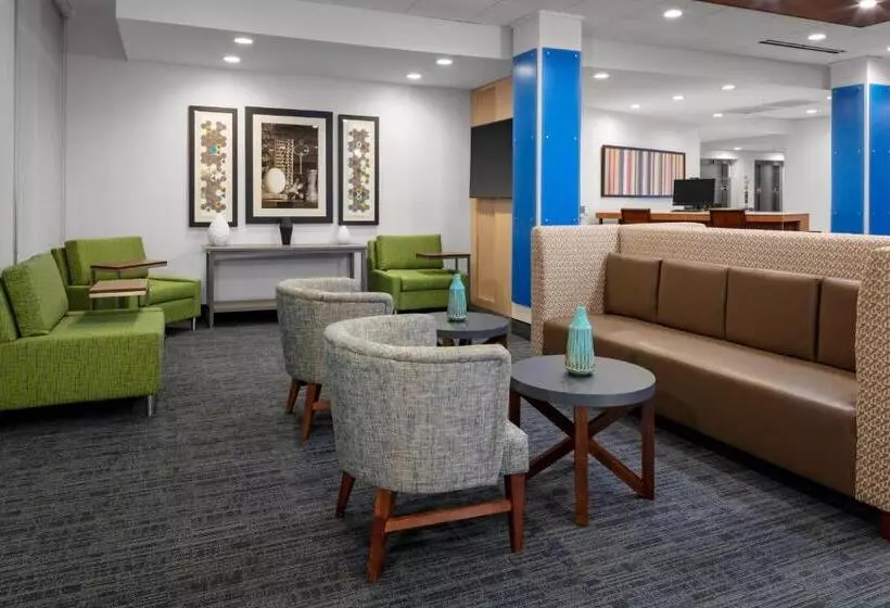Hotelli Holiday Inn Express & Suites   Wilmington West   Medical Park, An Ihg