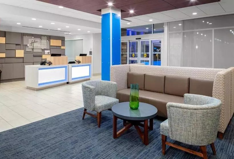 Hotelli Holiday Inn Express & Suites   Wilmington West   Medical Park, An Ihg