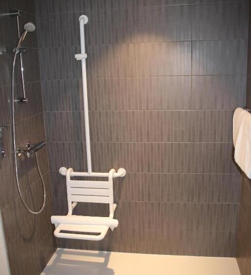 Hotel Ibis Styles Puteaux Paris La Defense