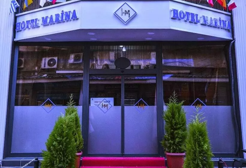 هتل Mari̇na