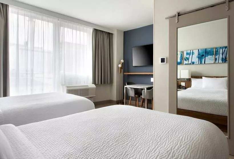 Hotelli Towneplace Suites By Marriott New York Long Island City