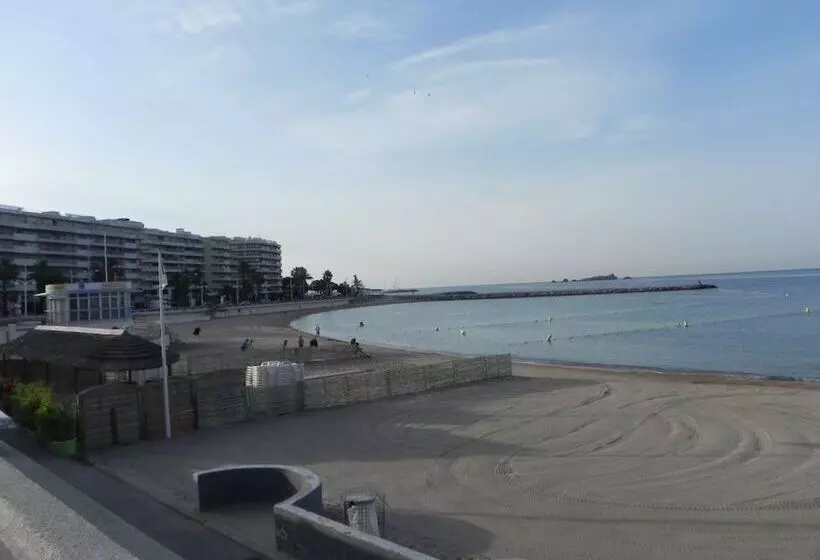 Majatalo B&b Le Clos Des Vignes Saint Raphael