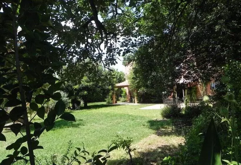 Majatalo B&b Le Clos Des Vignes Saint Raphael