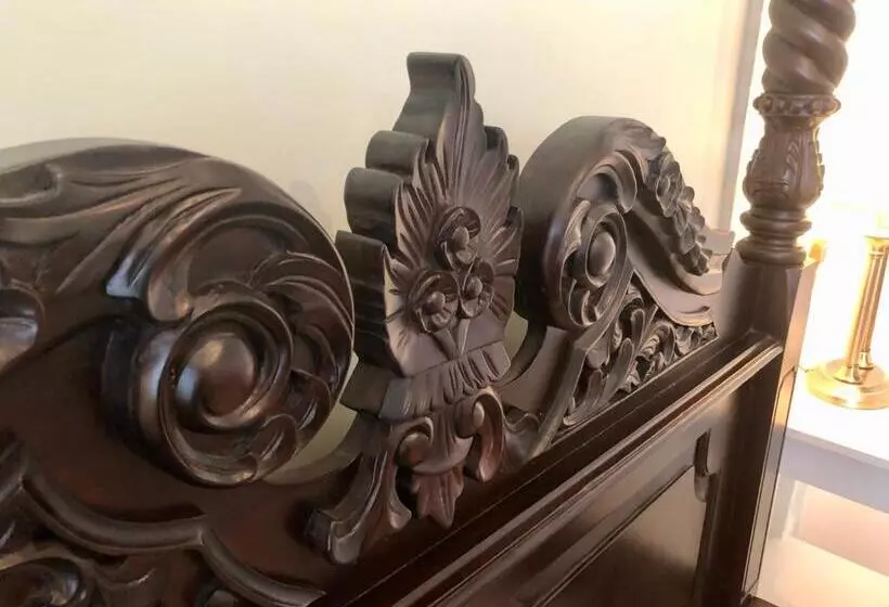 ペンション The Snowdon House