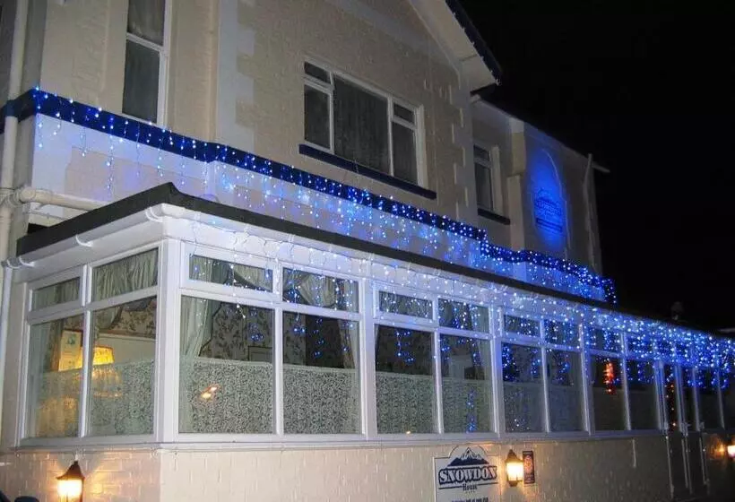 ペンション The Snowdon House