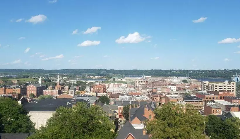 The Hancock House Bed & Breakfast Inn