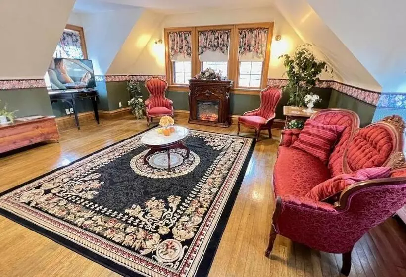 The Hancock House Bed & Breakfast Inn