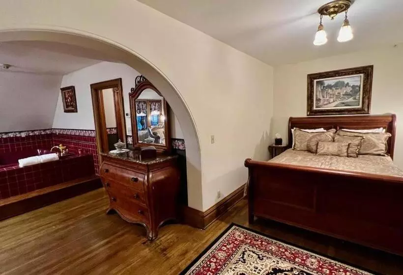 The Hancock House Bed & Breakfast Inn