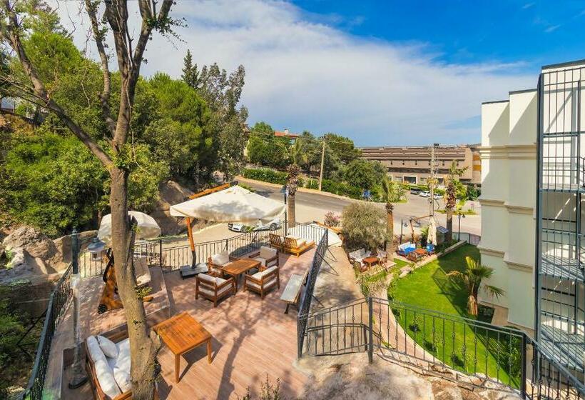 هتل Amossi̇a Elite Boutique