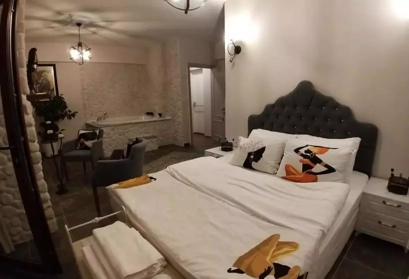 Aria Otel