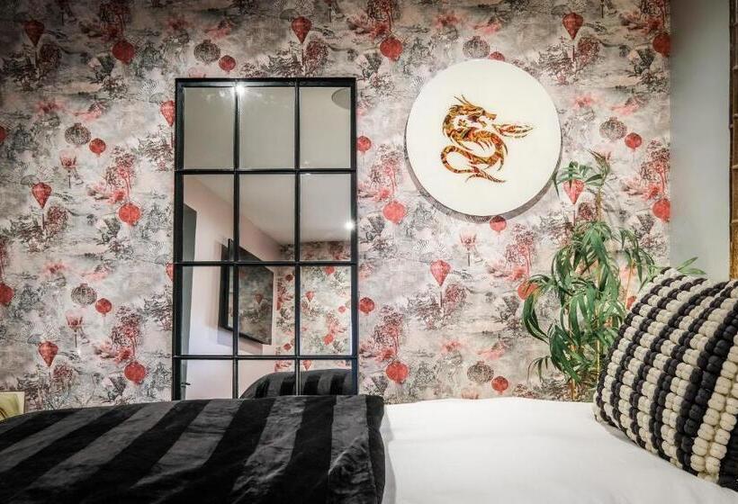 مبيت وإفطار Absoluxe Suites