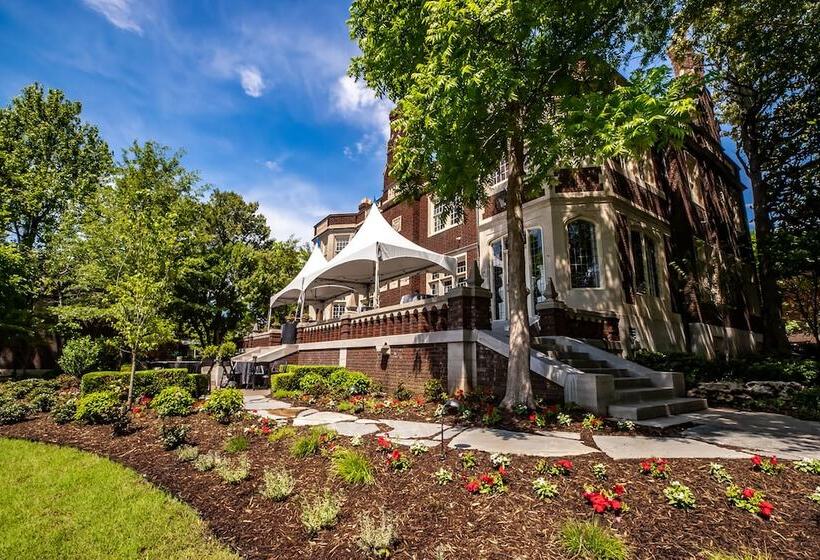 تختخواب و صبحانه Harwelden Mansion