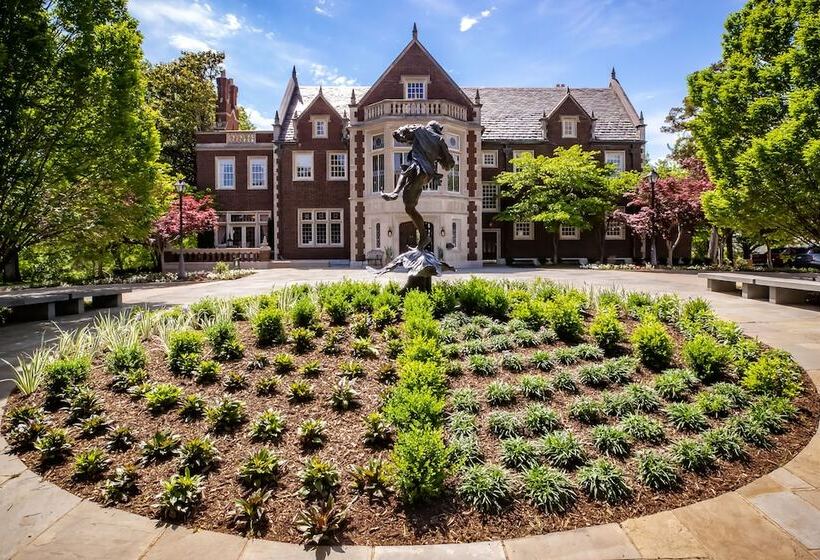 تختخواب و صبحانه Harwelden Mansion