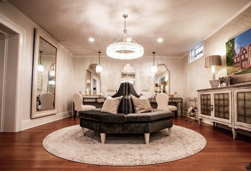 تختخواب و صبحانه Harwelden Mansion