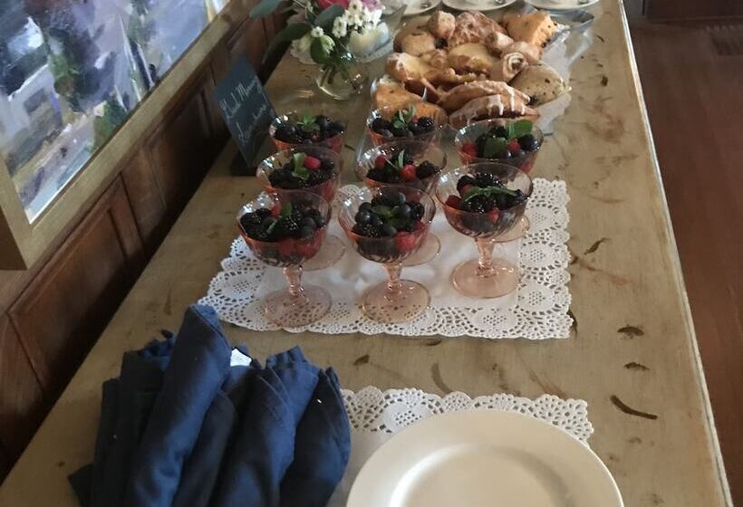 تختخواب و صبحانه Harwelden Mansion