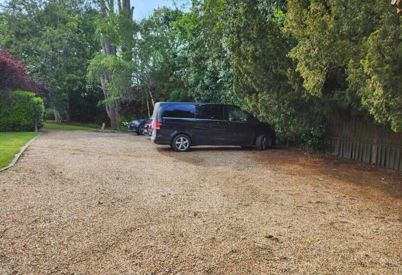 Aamiaismajoitus (B&B) Manoir De La Maison Blanche