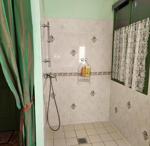 Aamiaismajoitus (B&B) Manoir De La Maison Blanche