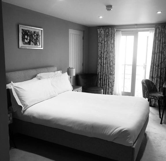 민박 The Kings Head