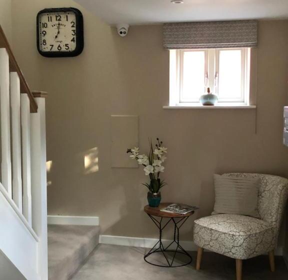 민박 The Kings Head