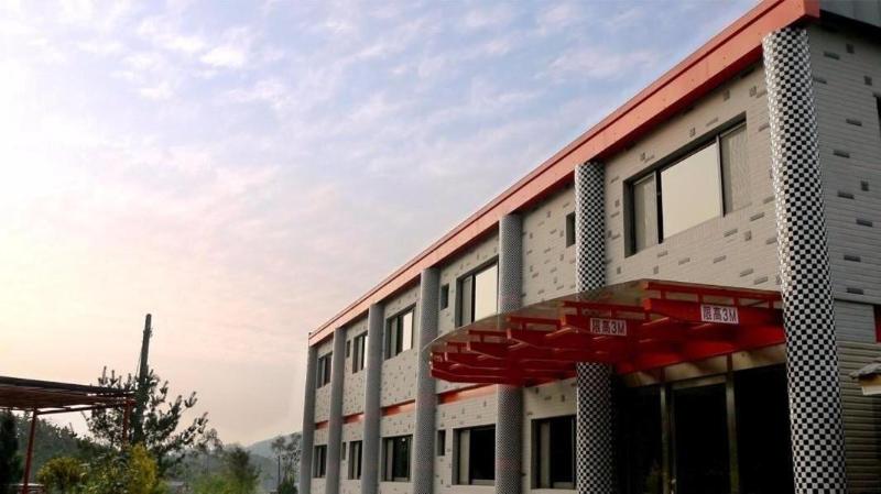 تختخواب و صبحانه 溪頭老爺山莊xitou Royal Villa