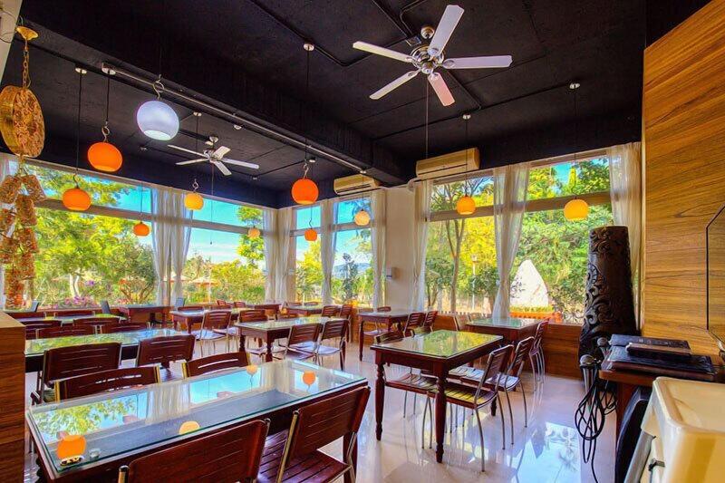 تختخواب و صبحانه 溪頭老爺山莊xitou Royal Villa