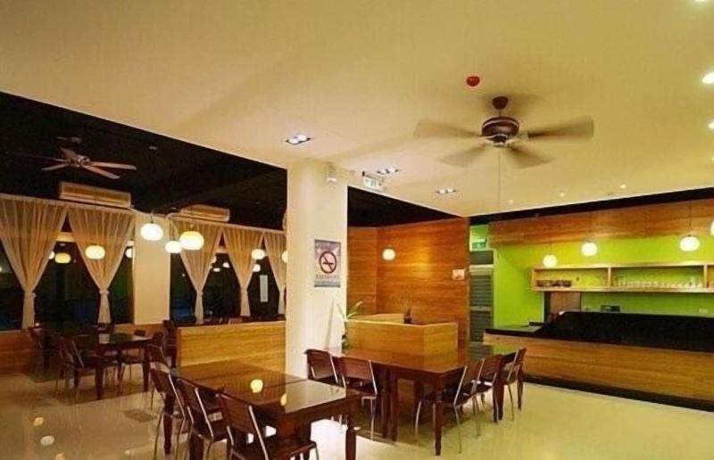 تختخواب و صبحانه 溪頭老爺山莊xitou Royal Villa