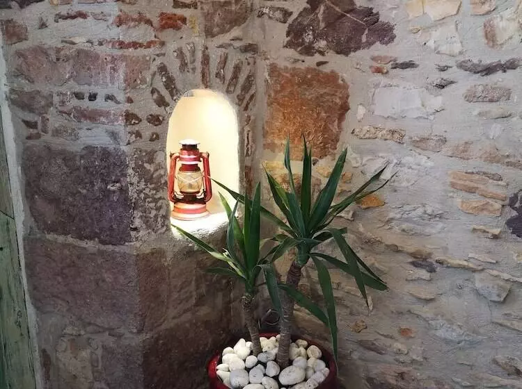 Cunda Tas Otel By Taze
