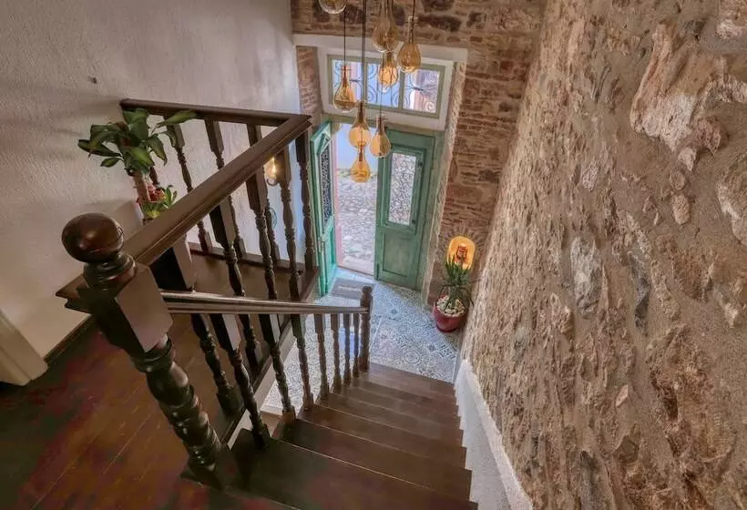 Cunda Tas Otel By Taze