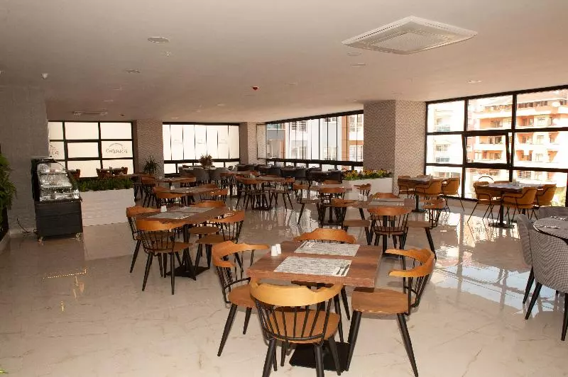 Empula Hotel & Residences